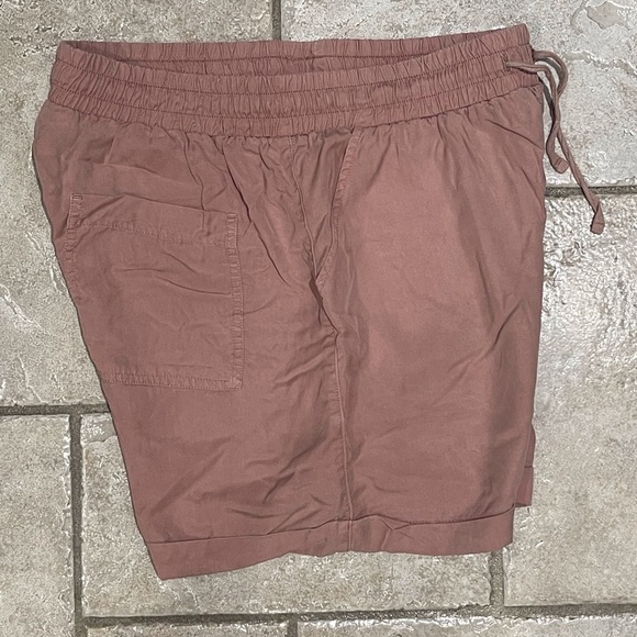 Universal Thread Womens Shorts Size M - Picture 3 of 4